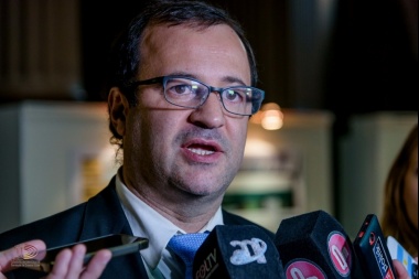 Tildan de irresponsable a Giaccone por su proyecto sobre tarifas: “busca desalentar la inversión”