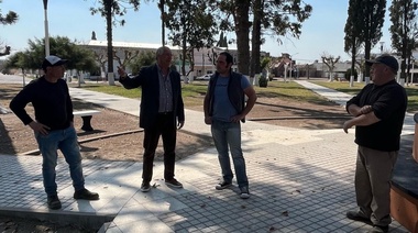 Battaglia volvió al interior del distrito para recorrer obras