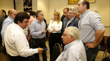 Intendentes K buscan trabarle el Presupuesto a Vidal