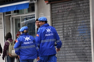 Golpe para los intendentes: Kicillof le sacó el control y manejo de la policía