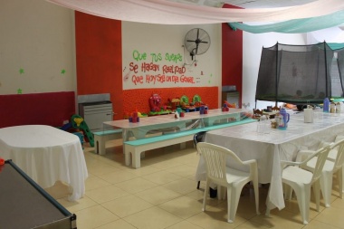 Kicillof habilitó las casitas de fiesta en la Provincia con un máximo del 30%