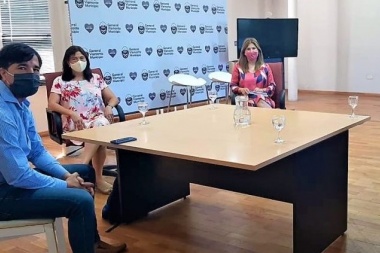 Gesto de unidad: Guzzo y Flexas trabajan juntos por la vacunación