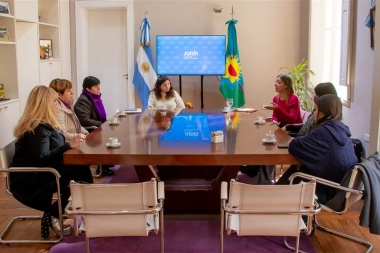 Funcionarios y legisladores se reunieron con familiares y pacientes que padecen fibromialgia