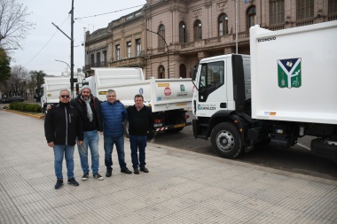 Britos presentó maquinaria adquirida con fondos municipales