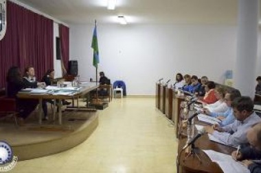 Concejales cobraron de más y ahora deberán devolver el dinero