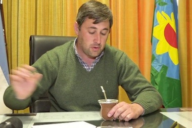 En caso de ganar, Pugnaloni formará un gabinete con nombre propios