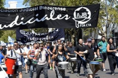 Por las dudas, Judiciales van al paro en rechazo de un proyecto que elimina la feria