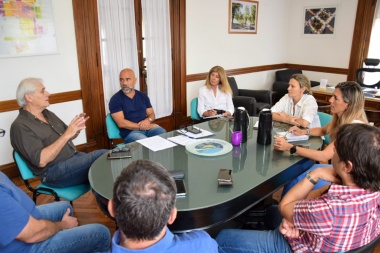 Gentile recibió a la Cámara de Comercio de 9 de Julio