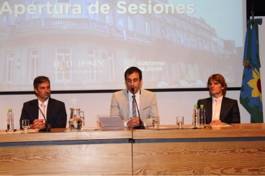 Con un tono light con la oposición, Petrecca confirmó la vuelta del “bondi”: “será este año”