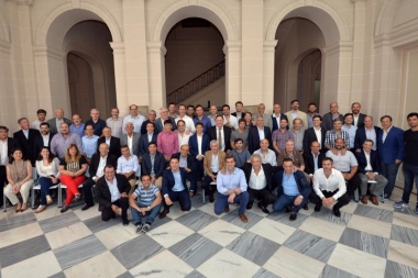 Con representantes de la cuarta sección, intendentes peronistas se reunieron con Kicillof