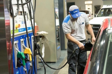 Aseguran que la venta de nafta cayó un 70 % en medio de la cuarentena