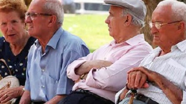Para Arata, el Gobierno prepara “un ajuste en los salarios de los jubilados”
