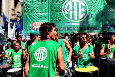 Gremios reclaman por un “impuesto a la riqueza para no desdoblar el aguinaldo