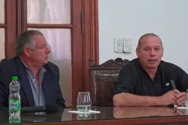 General Arenales recibió siete Ford Ranger nuevas para la policía