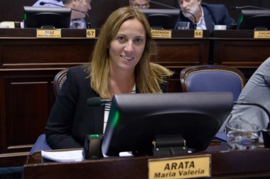 Ricchini habló de "oposición responsable" y Arata de "comenzar a reconstruir a la provincia"