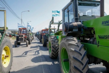 Tractorazo del campo en rechazo a la política del gobierno hacia el sector