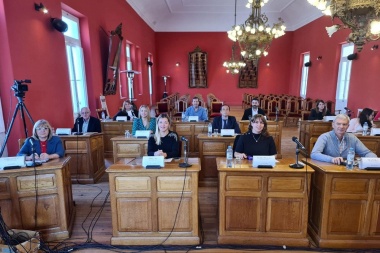 El oficialismo rechazó dichos de Petraglia: "poca memoria"