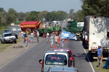 En pie de guerra: el campo estudia aplicar un cese total de comercialización