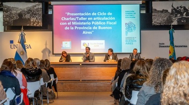 Con Sileoni, inició un ciclo de charlas para abordar problemáticas en escuelas