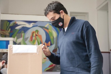 Conteo en la UCR: Abad saca ventaja en el interior y Posse confía en el conurbano