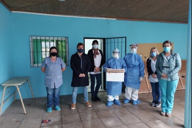 Carlos Casares comenzó a realizar hisopados en las escuelas del distrito