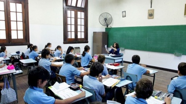 Colegios privados aumentarán en torno al 7% en mayo