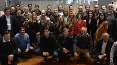 Asistencia perfecta de la cuarta en el foro de Intendentes UCR