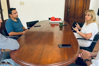 En la previa del foro UCR, Revilla puntualizó en lo social y económico