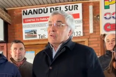 Alegre exigió a la justicia que actúe para desalojar a una persona que vive desde 2019 en la Terminal de Ómnibus