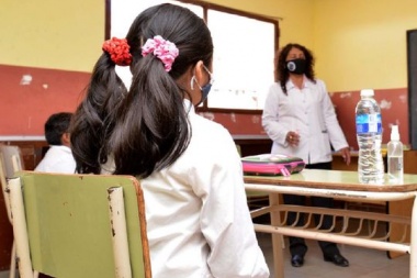 Gremio docente prevé que la presencialidad escolar será con el cuidado de burbujas hasta fin de año