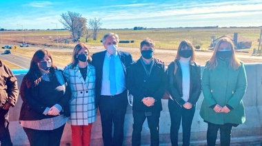 Legisladores del FdT de la cuarta celebraron en las redes la obra de la autopista