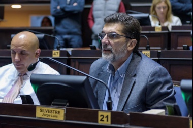 Para Silvestre, “el sindicalismo arrastra al trabajador a un paro netamente político”