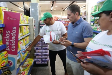 Intendentes bonaerenses del FdT salieron en persona a supervisar los precios congelados