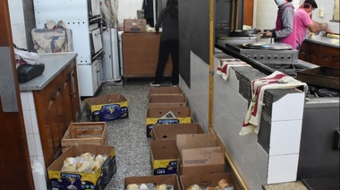 Intensifican la entrega de alimentos a través de un sistema de viandas a domicilio
