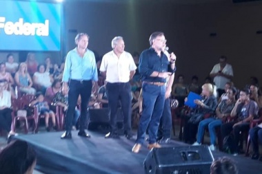 Camino a las primarias: Romero junto a Urtubey en Lomas de Zamora