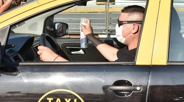 Provincia largó una serie de recomendaciones para taxis, autos particulares, motos y transporte público