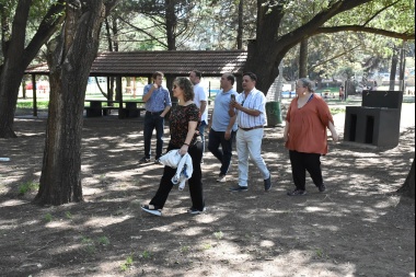 Recoulat y autoridades de PAMI visitaron colonia de verano para mayores en Trenque Lauquen