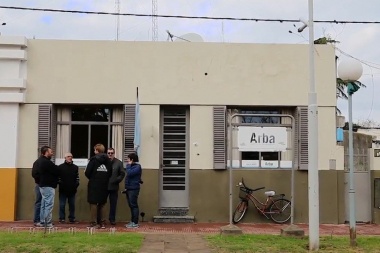 Conocchiari ofrece pagar sueldos a empleados de oficina de Arba para que no cierre