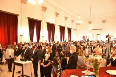 Sileoni acompañó a Britos en Chivilcoy por el 117° aniversario de la Escuela Normal