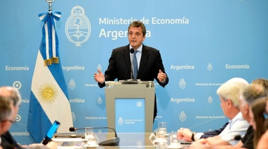 Massa anunció la eliminación de derechos de exportación para el crecimiento de las ventas de vehículos argentinos al mundo