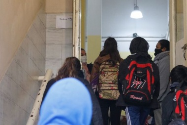 Provincia cerró un 20% de aumento con estatales y docentes