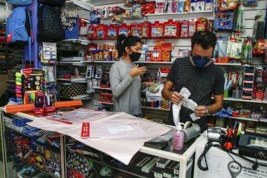 Modifican horarios de atención comercial y extienden el de la gastronomía