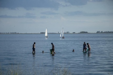 Informan sobre número récord de visitantes a la Laguna de Gómez
