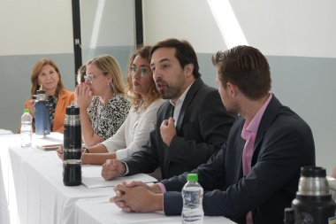 Kreplak volvió a la cuarta a encabezar nuevo precongreso en Región Sanitaria III