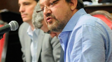 Costa calificó de "disparate" los dichos de Secco sobre "persecución política"