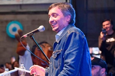 Máximo Kirchner renunció a la presidencia del bloque del FdT