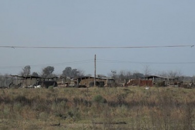 Campo la Cruz: la comunidad salió a desmentir los dichos de Oscar Farías