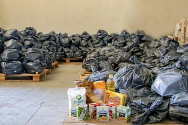 Petrecca respondió a "falta de compromiso" con una nueva entrega de alimentos a alumnos de Junín
