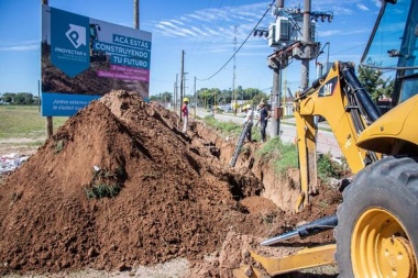 Tras la aprobación del Proyectar III, Petrecca posteó en redes: "los lotes con servicios son una realidad"