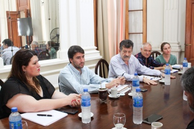 Barenghi reunió a su gabinete para evaluar los primeros días de gestión